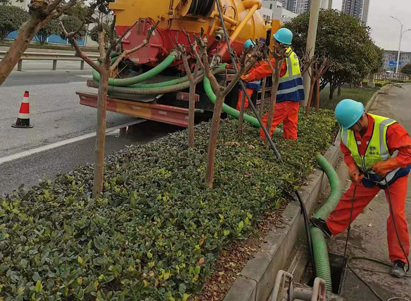 云城市政管道清淤